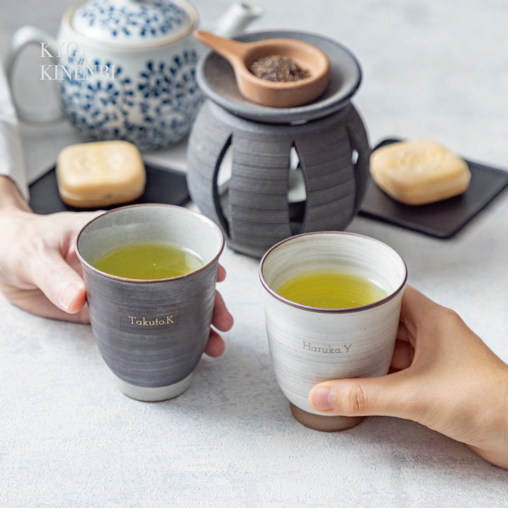 月と日のあかり ｜ 波佐見焼 名入れ ペア 湯呑み セット 250ml ペアアイテム Kyogakinenbi 名入れギフト専門店 キョウガキネン日